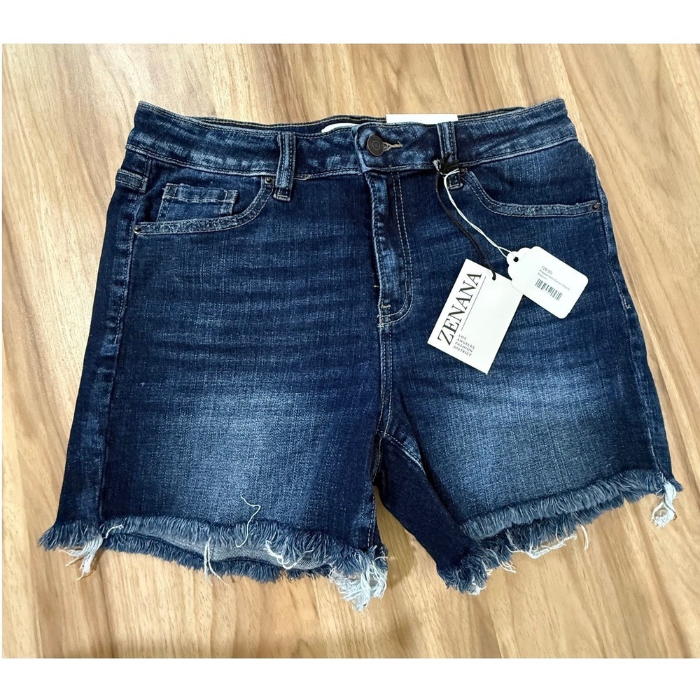 Zenana Women Medium Dark Wash Frayed Hem Denim Shorts  NWT